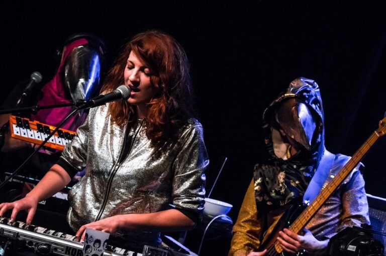 scene-bar-thomas-poumier2